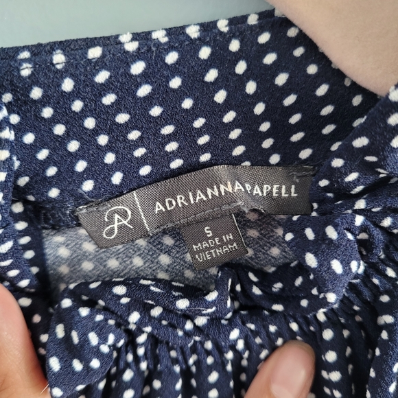 Adrianna Papell Sleeveless Navy Polka Dot Blouse 🔵⚪️ - Picture 2 of 6